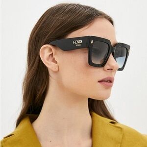 New!! FENDI Black Oversized Sunglasses